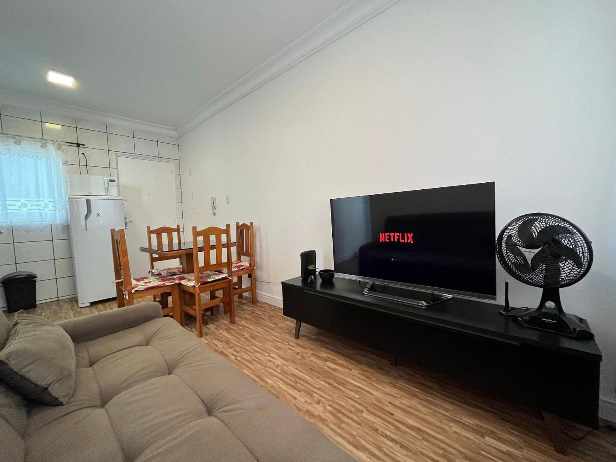 Po04- 1 Quarto Ao Lado Shop. Atlantico C/ Garagem Balneário Camboriú エクステリア 写真